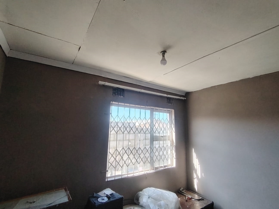 4 Bedroom Property for Sale in Mbekweni Eastern Cape
